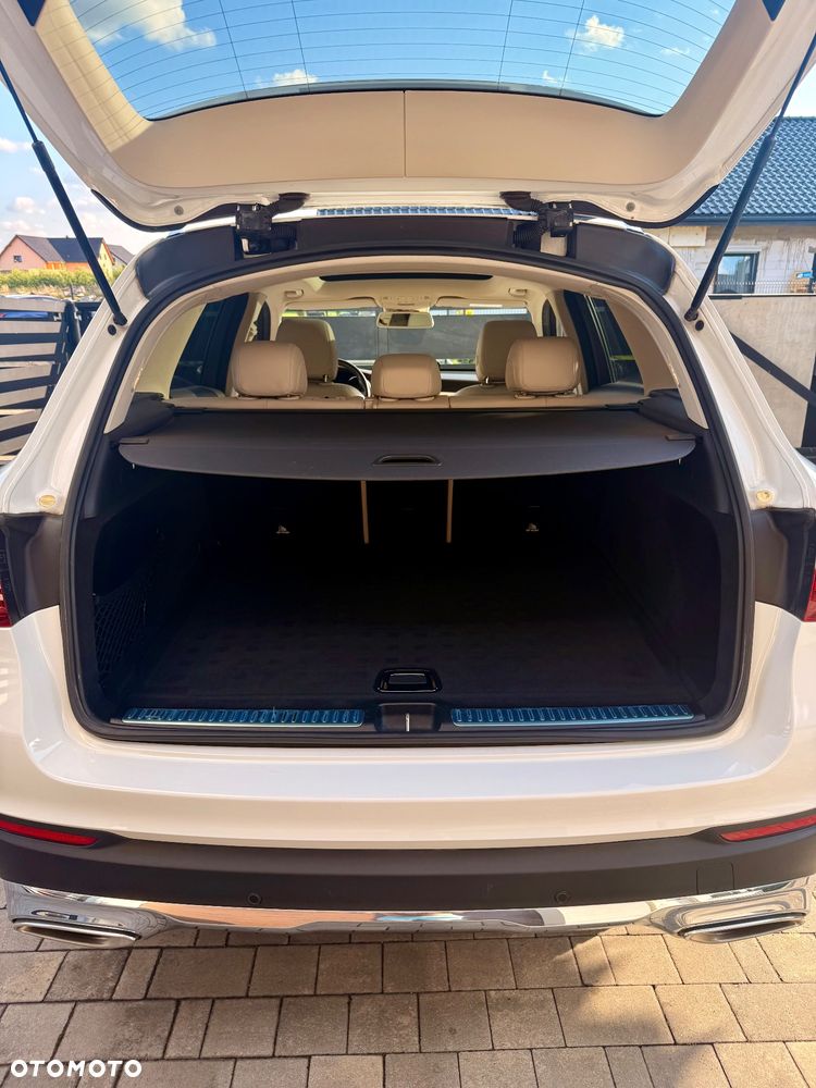 Mercedes-Benz GLC - 18