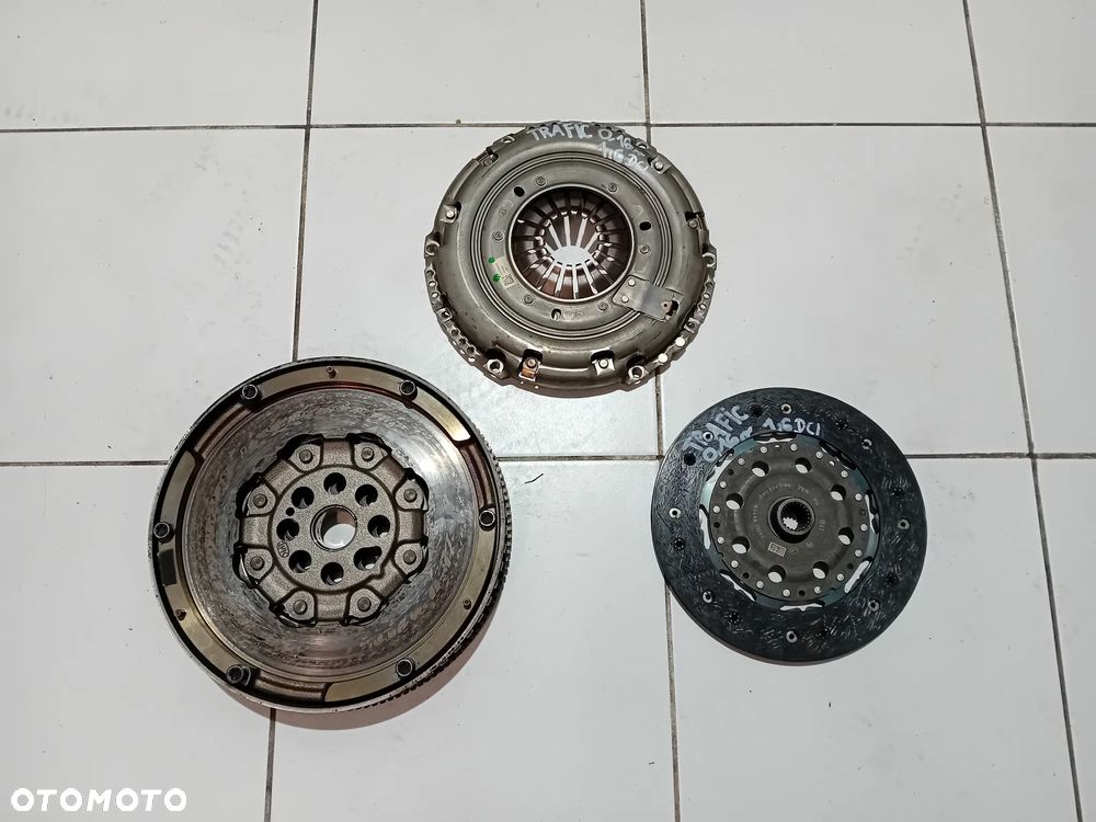 koło dwumasowe tarcza+docisk -LUK- Renault Trafic III 1.6 DCI 2016 302052965R - 1