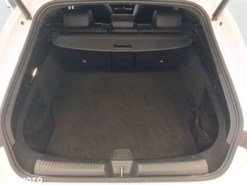 Mercedes-Benz CLA - 28
