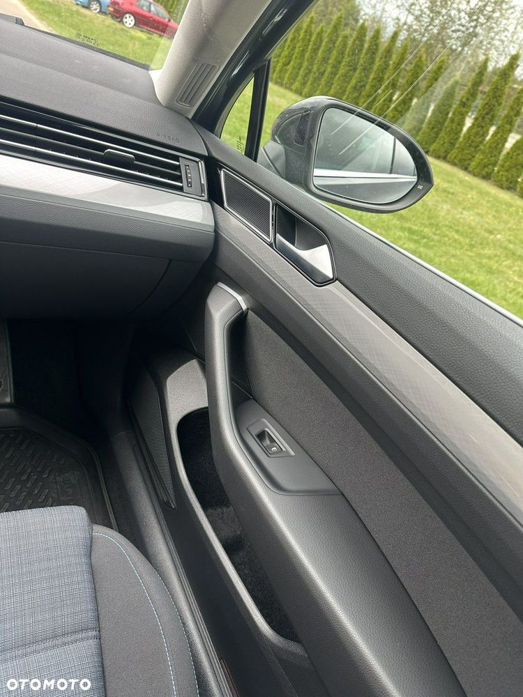 Volkswagen Passat Variant - 30