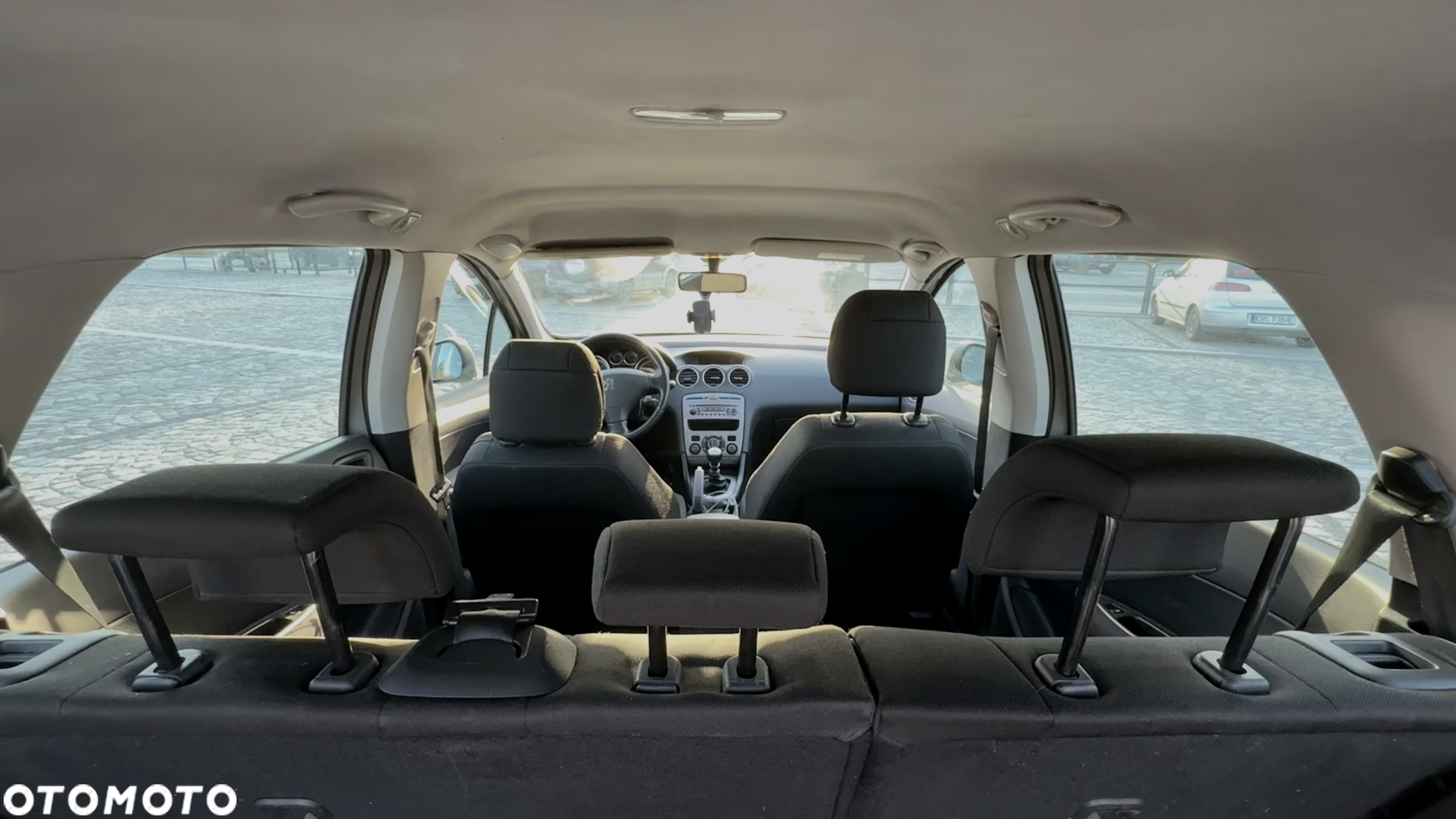 Peugeot 308 - 8