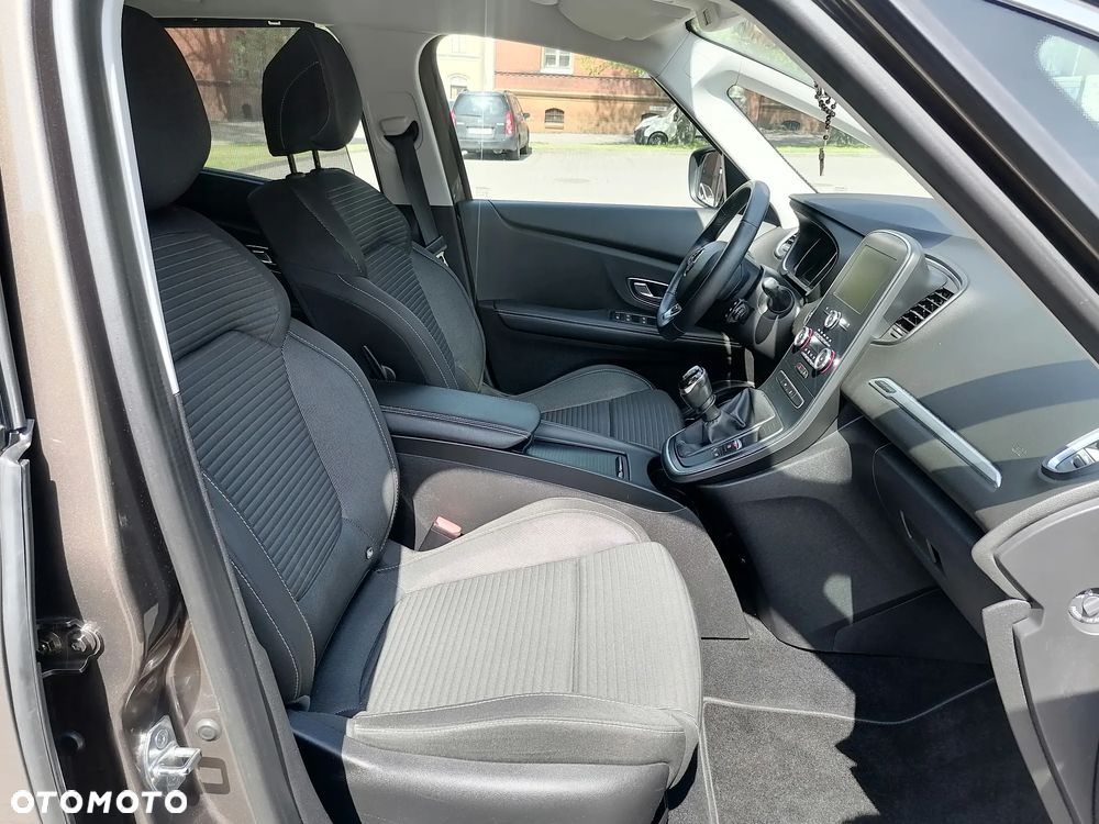 Renault Grand Scenic Gr 1.6 dCi Energy Limited EU6 - 29