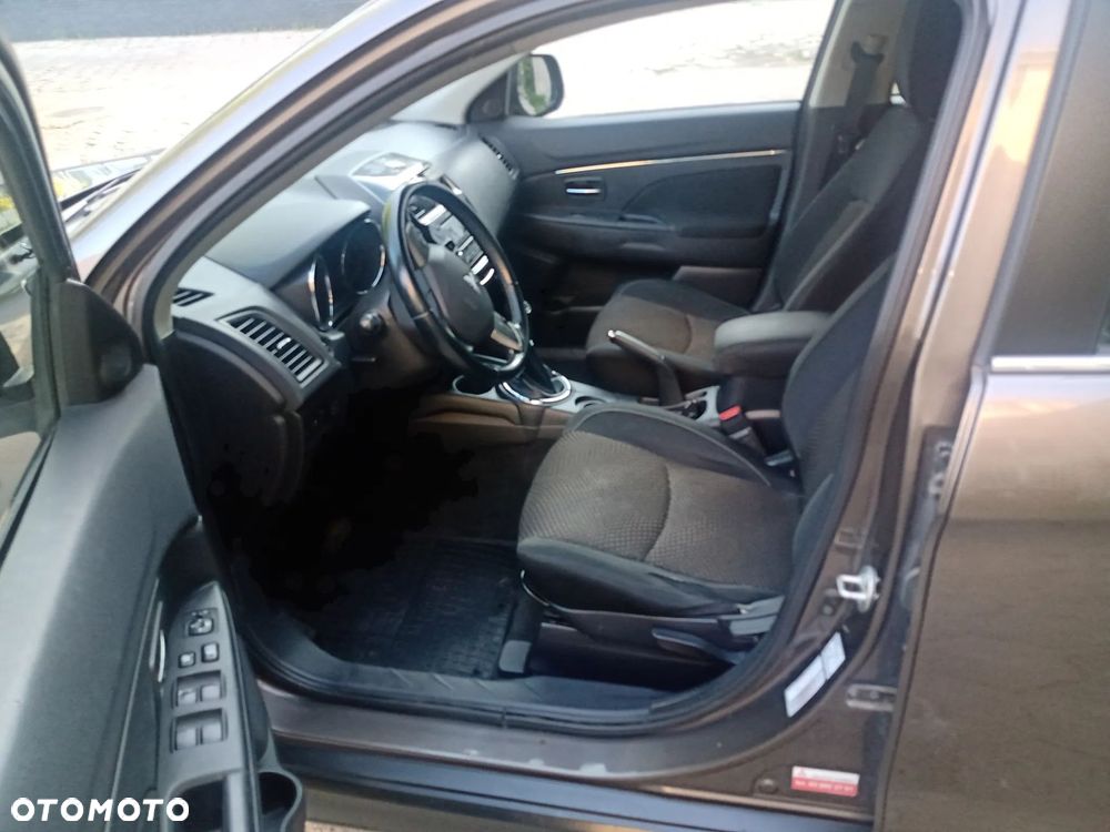 Mitsubishi ASX 1.6 Intense - 11