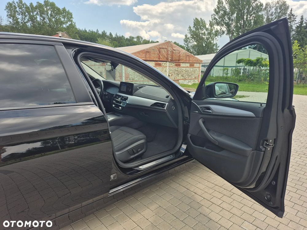 BMW Seria 5 520d xDrive MHEV Business Edition - 30