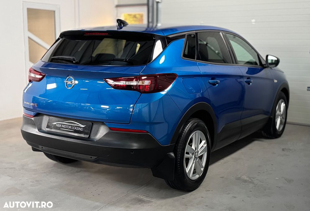 Opel Grandland X 1.2 Start/Stop Business Edition - 4