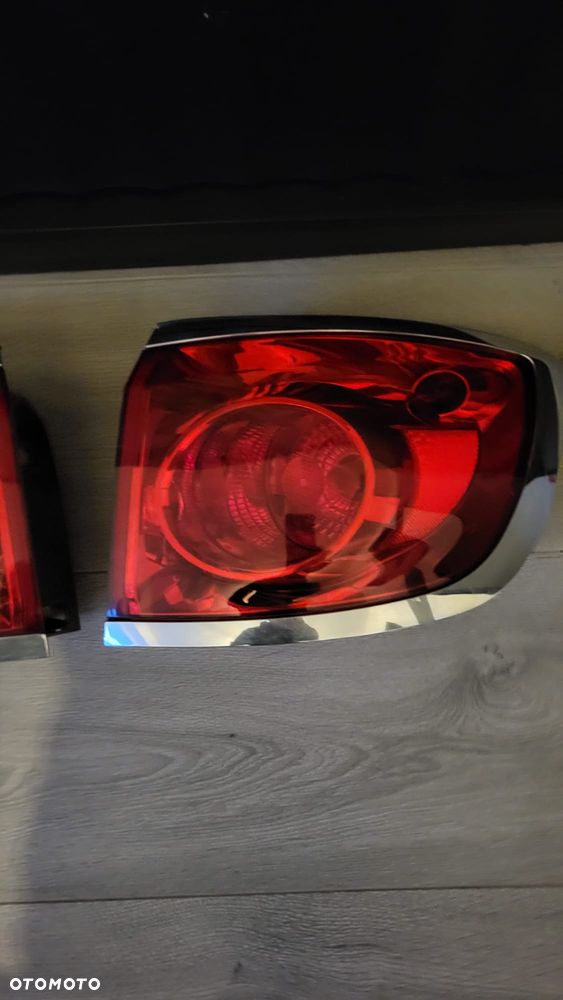 Buick enclave 2012 lampy tyl