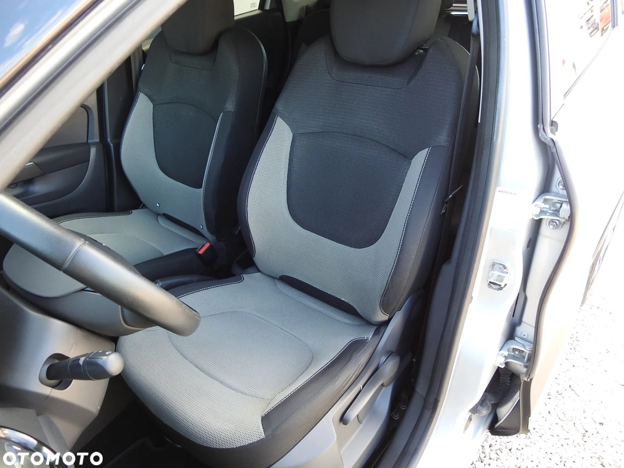 Renault Captur (ENERGY) TCe 90 INTENS - 10