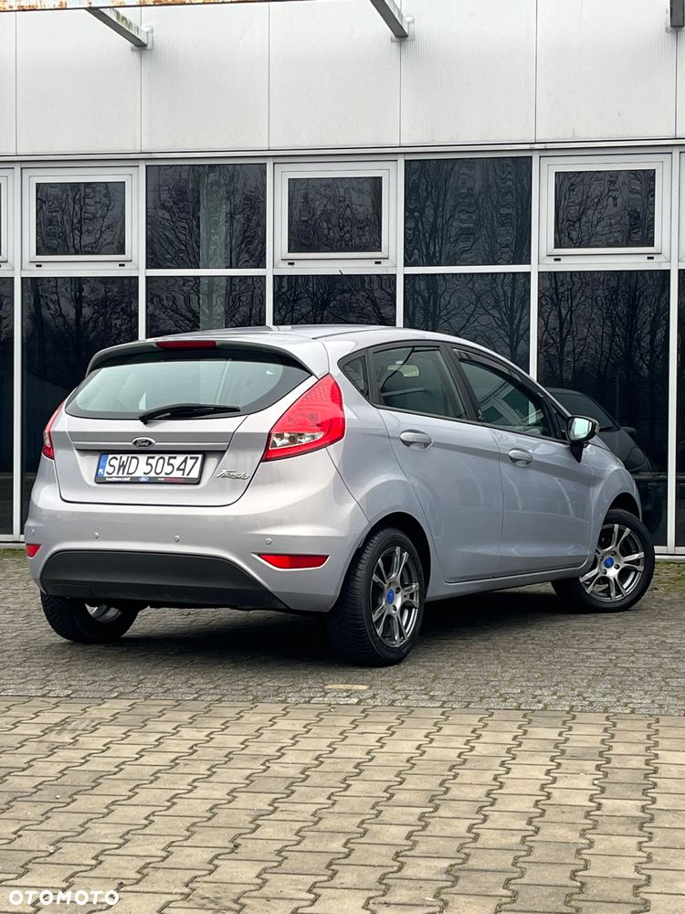 Ford Fiesta 1.4 Autom Champions Edition - 17