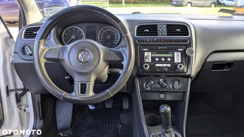 Volkswagen Polo - 11