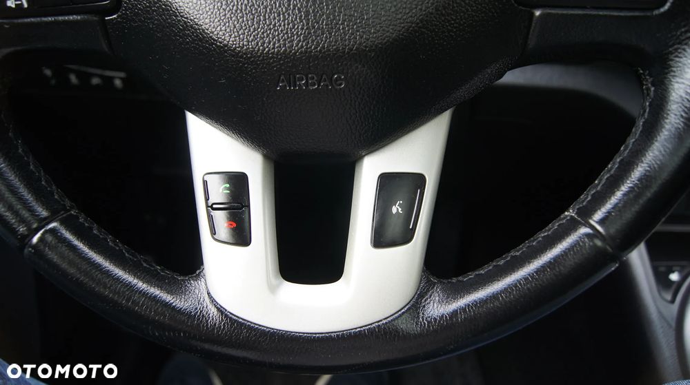 Kia Sportage 2.0 CVVT 2WD Automatik Vision - 25