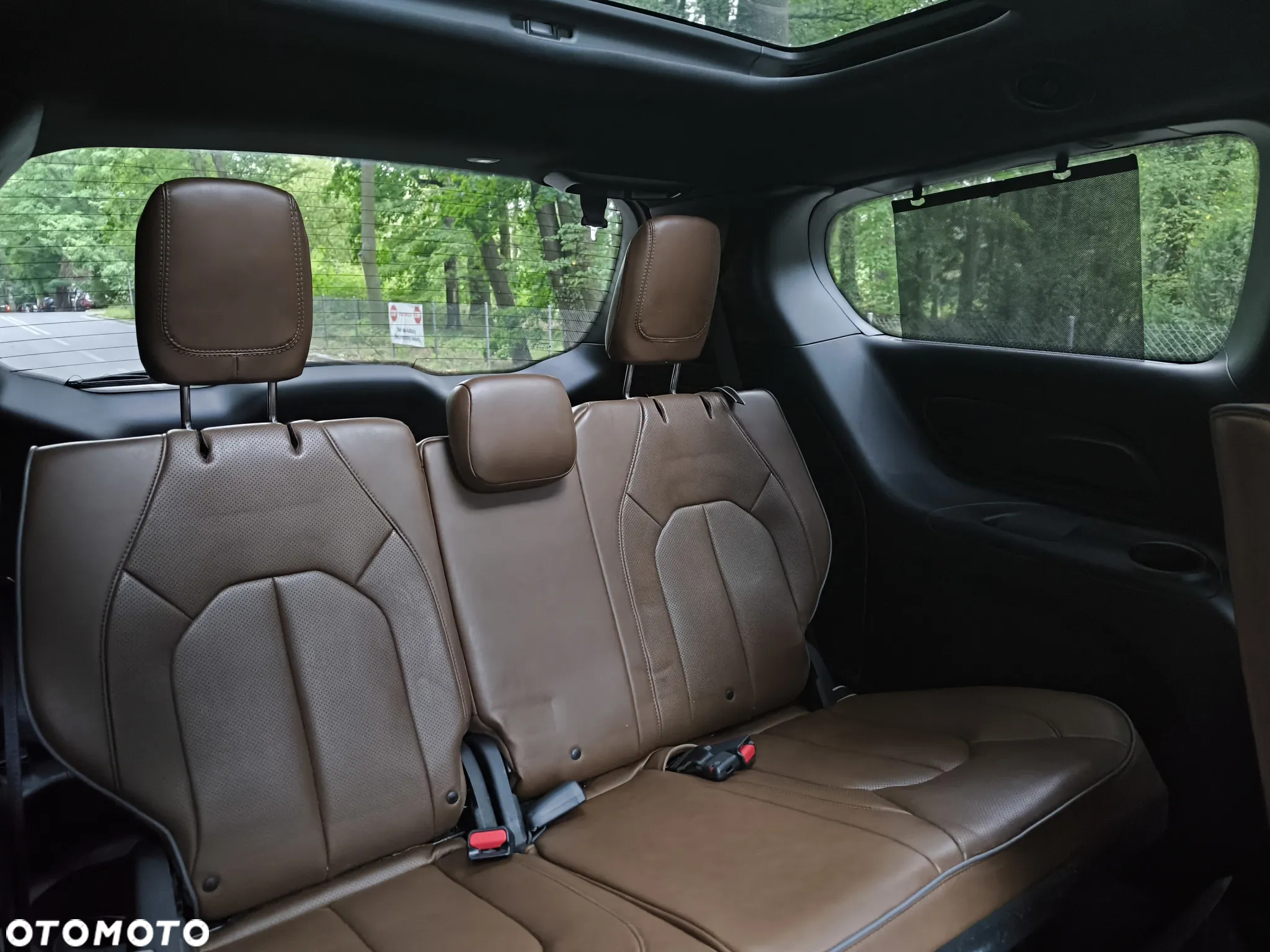 Chrysler Pacifica - 15