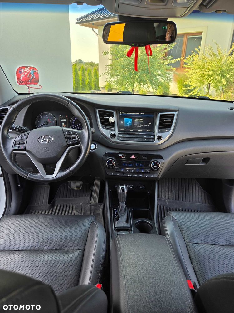 Hyundai Tucson - 8