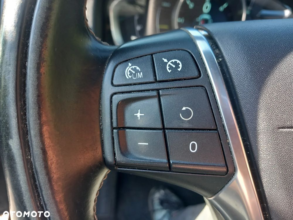 Volvo V60 D6 AWD Plug-in Hybrid Summum - 22