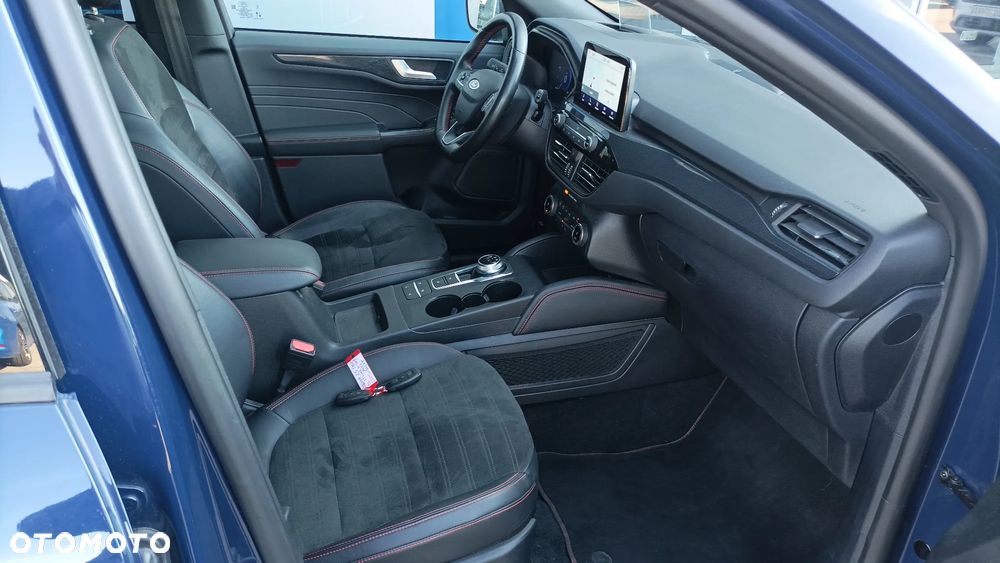 Ford Kuga 2.5 Duratec FHEV 4x4 ST-LINE X - 18