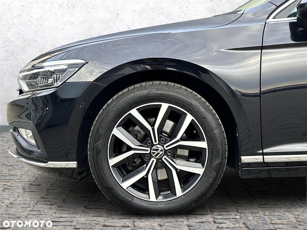 Volkswagen Passat - 36