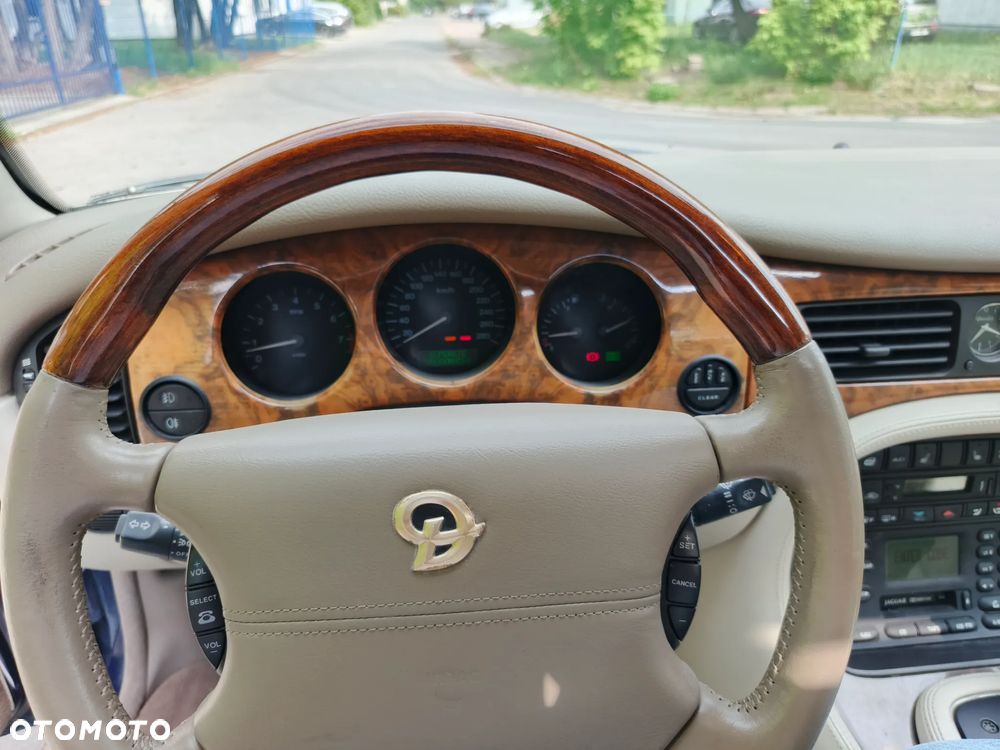 Jaguar XJ 4.0 Executive - 17
