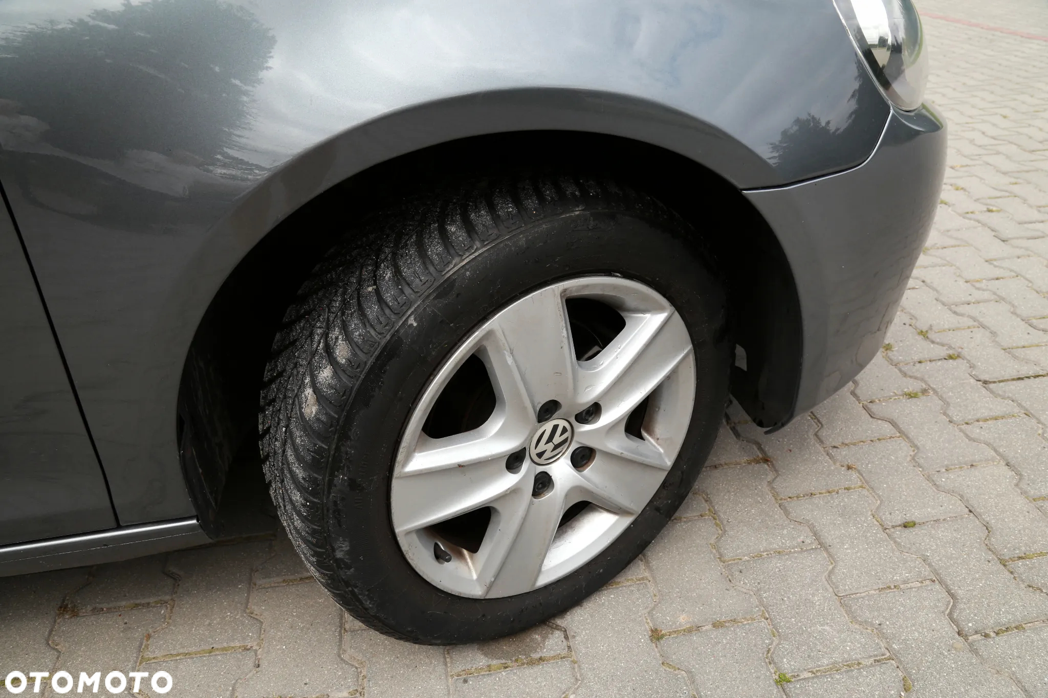 Volkswagen Golf 1.6 TDI DPF Comfortline - 10