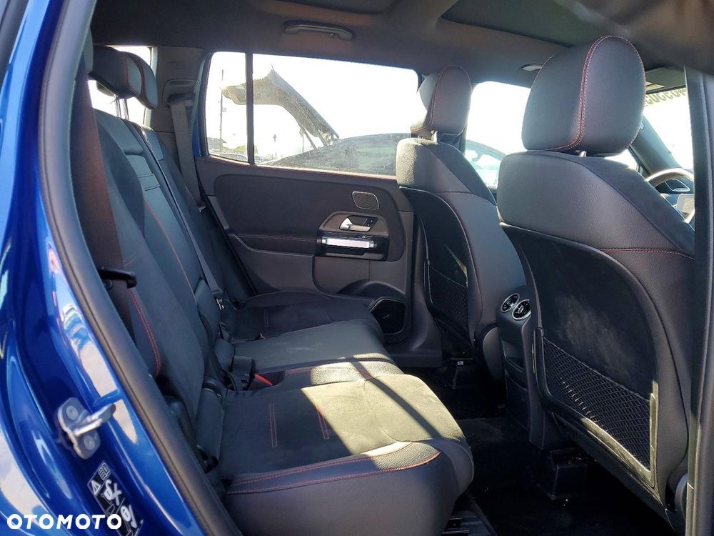 Mercedes-Benz GLB 250 4-Matic 8G-DCT - 10