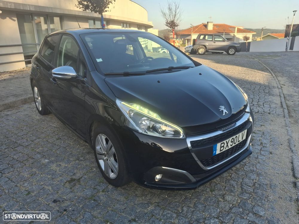 Peugeot 208 - 2