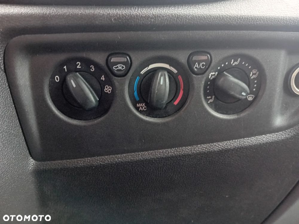 Ford Transit - 21