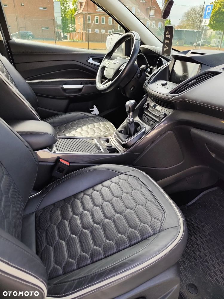 Ford Kuga - 4