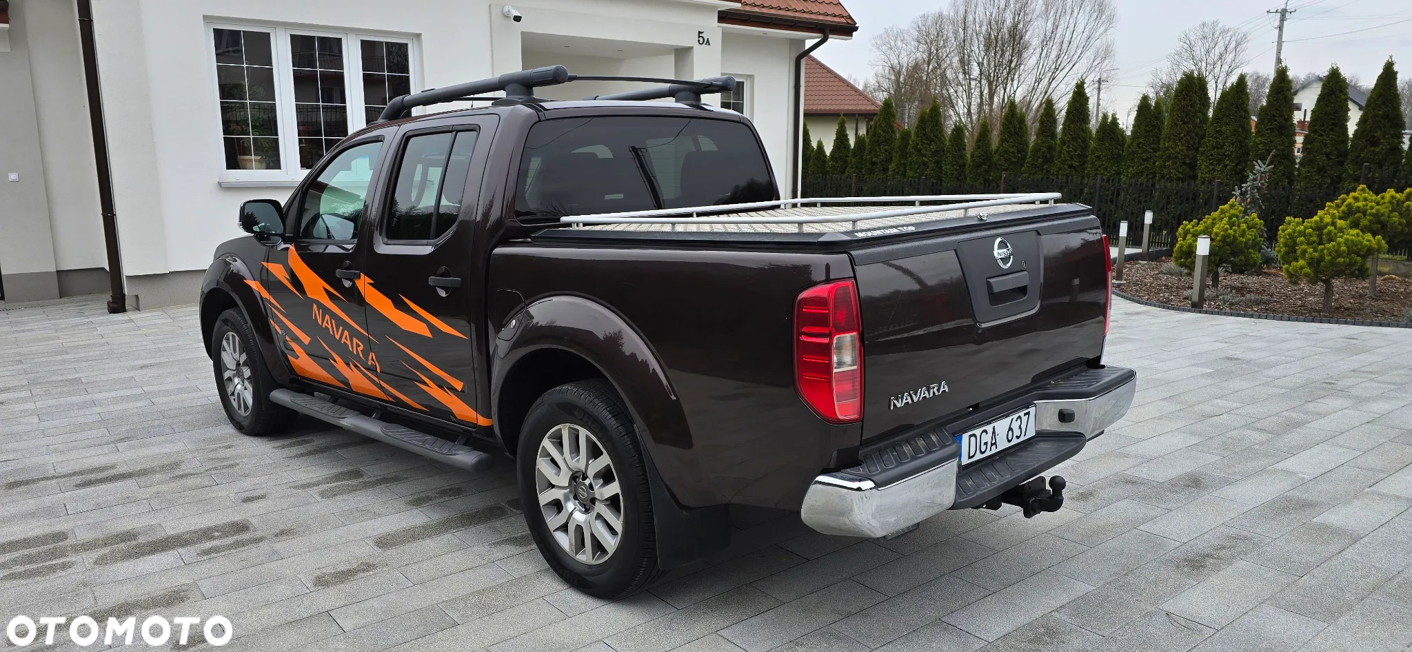 Nissan Navara 3.0 D V6 Platinum Long EU5 - 4