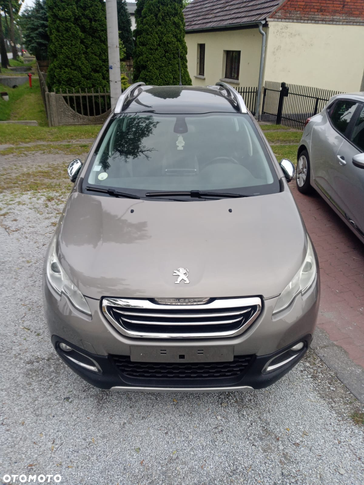 Peugeot 2008 1.6 e-HDi Allure S&S - 6