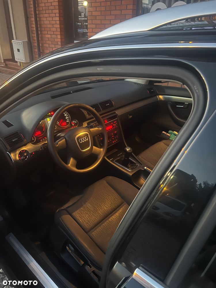 Audi A4 Avant - 10