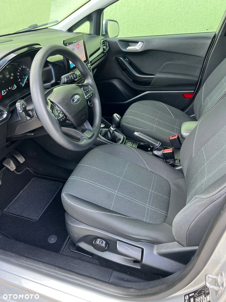 Ford Fiesta - 10
