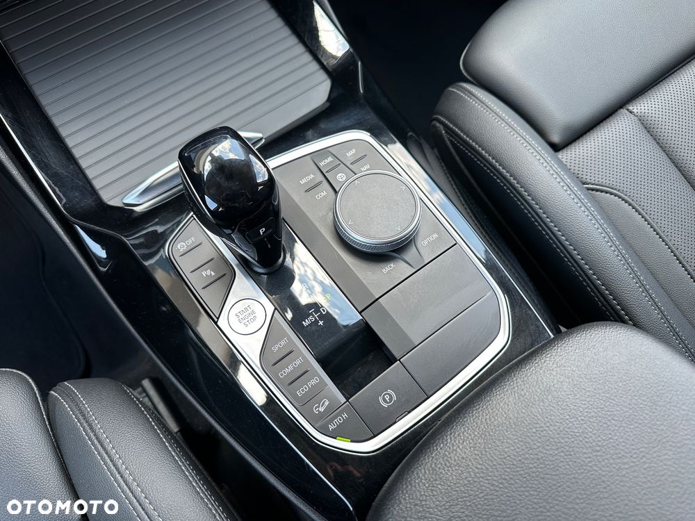 BMW X3 xDrive20d - 32