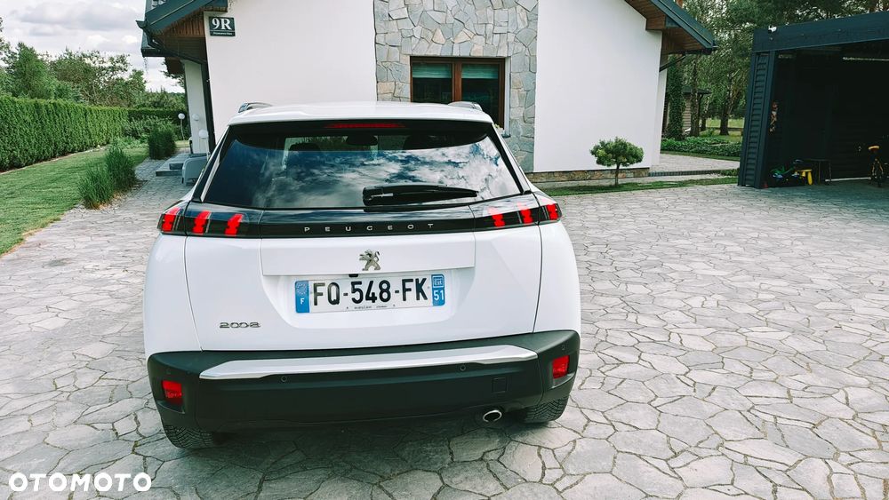 Peugeot 2008 BlueHDi 130 EAT8 Allure Pack - 17