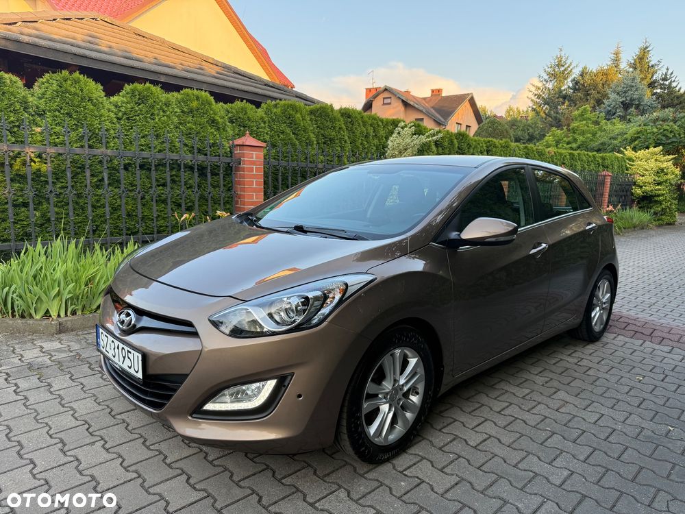 Hyundai i30 1.6 Fifa World Cup Edition - 1