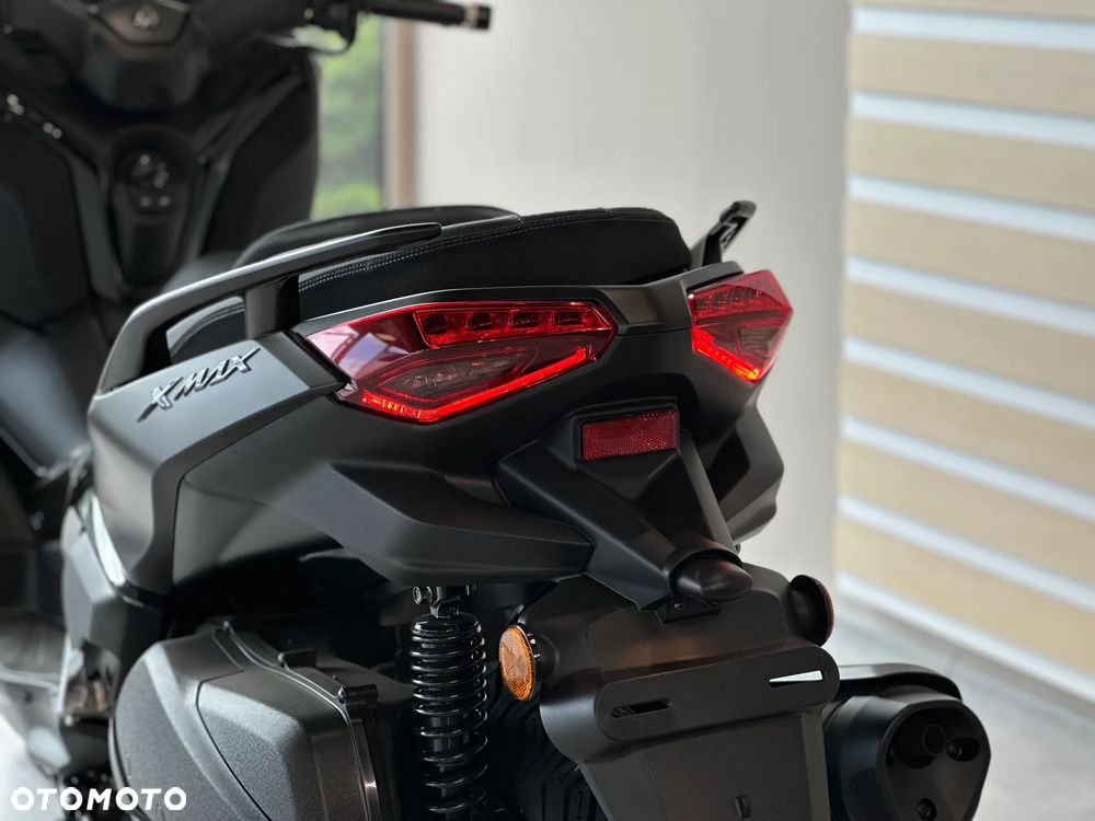 Yamaha X-max - 5