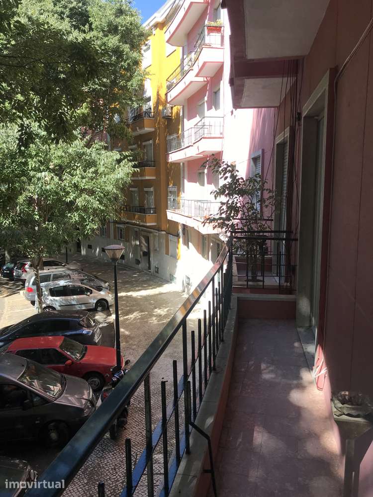 T3 prox. da Av. de Roma - Grande imagem: 2/14