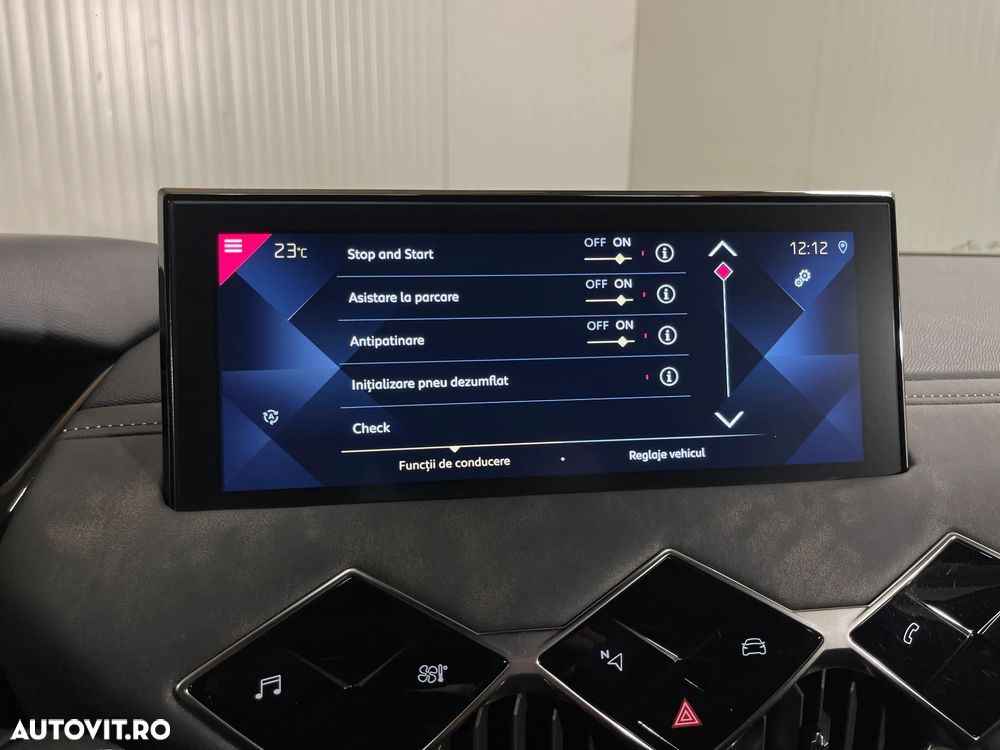 DS Automobiles DS 3 Crossback ver-ds3-1-2-puretech-130-s-s-eat8-grand-chic - 20