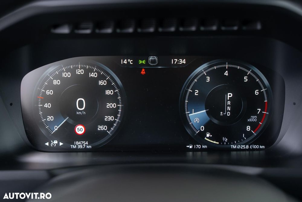 Volvo XC 90 T5 AWD Geartronic Momentum - 17