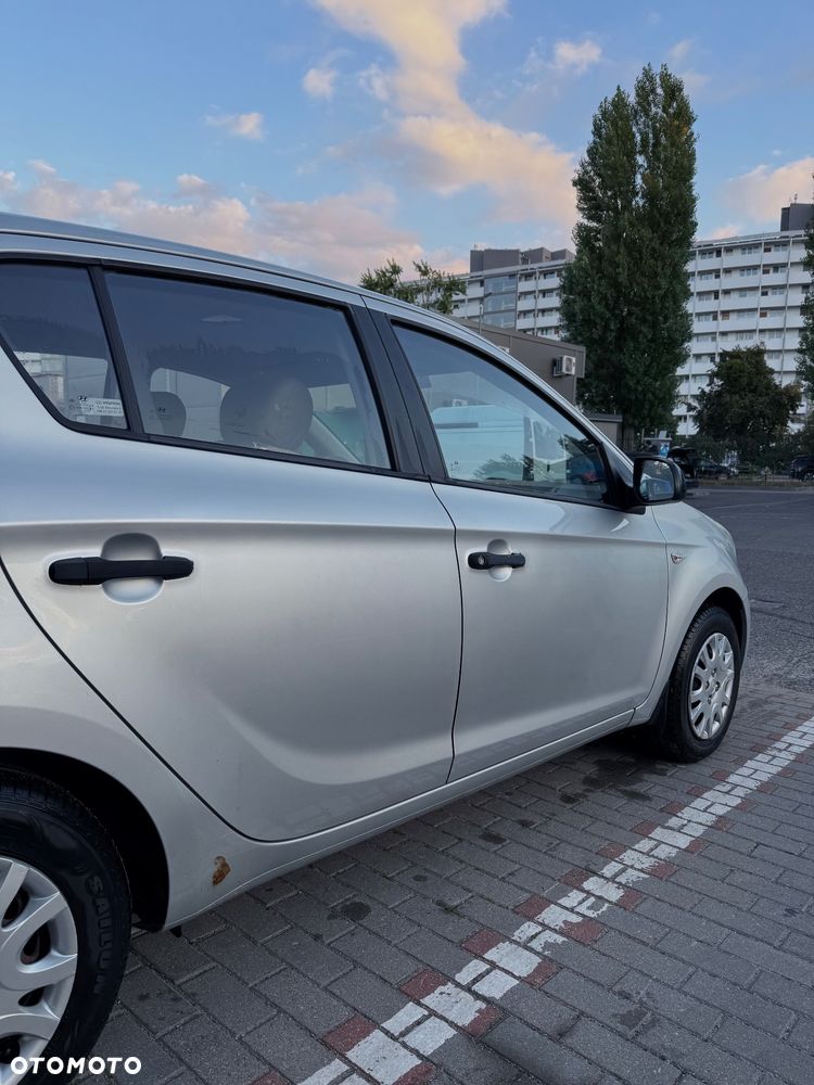 Hyundai I20 2012 photo 4