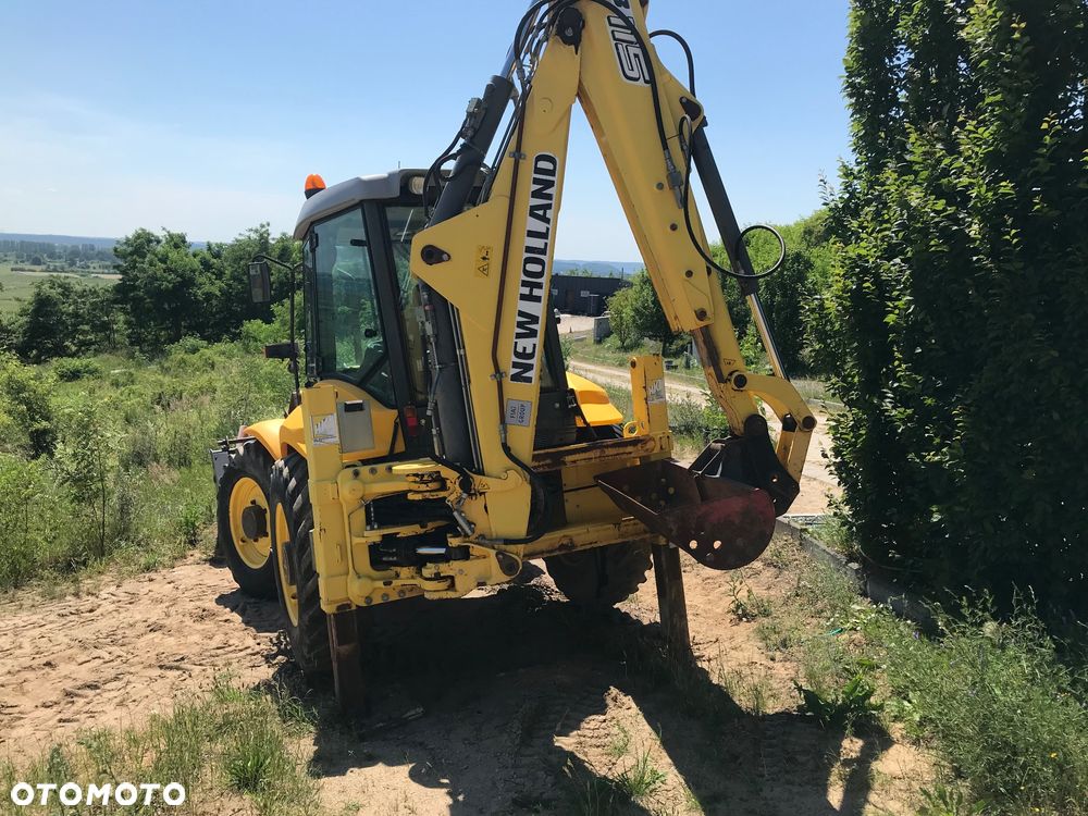 New Holland LB 115B - 4