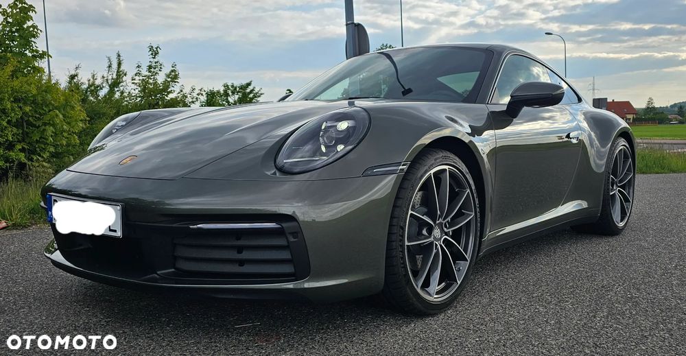 Porsche 911 Carrera - 1