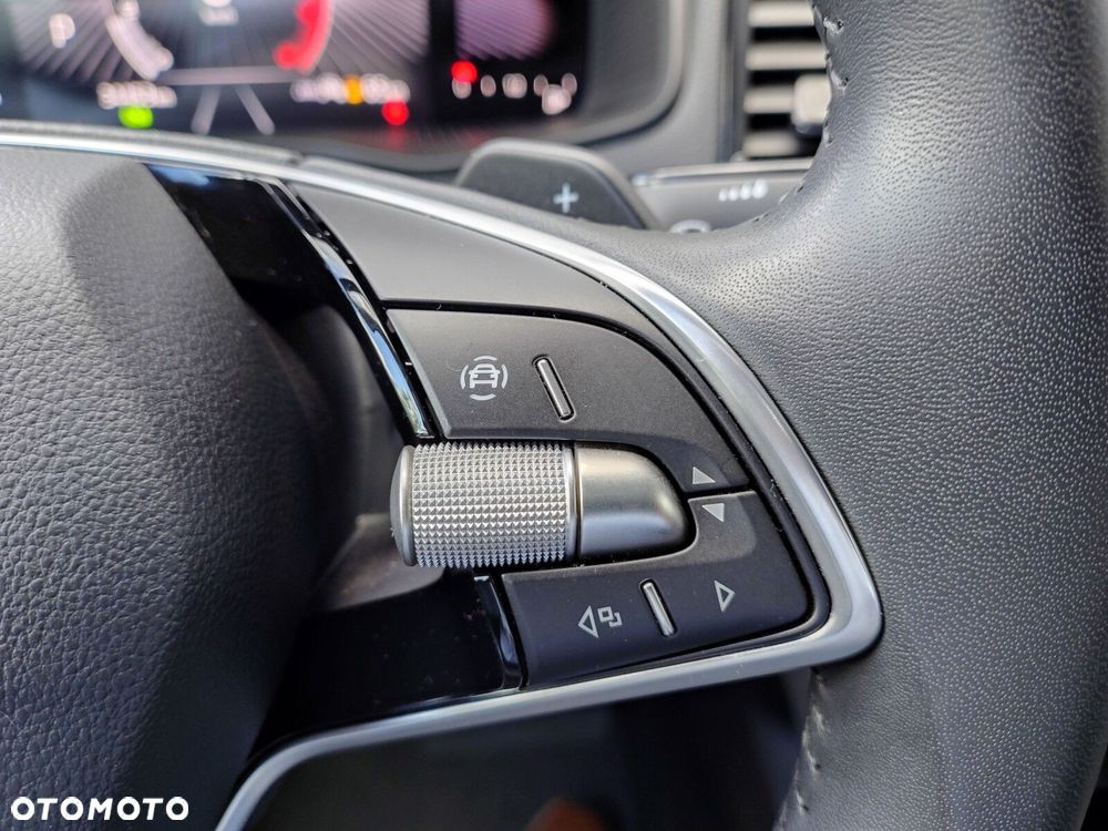 Skoda Karoq 1.5 TSI ACT Selection DSG - 17