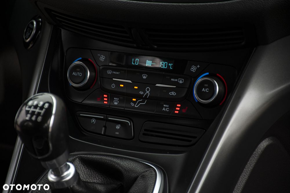 Ford Kuga 1.5 EcoBoost 2x4 Cool & Connect - 29