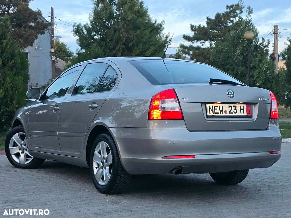 Skoda Octavia - 2