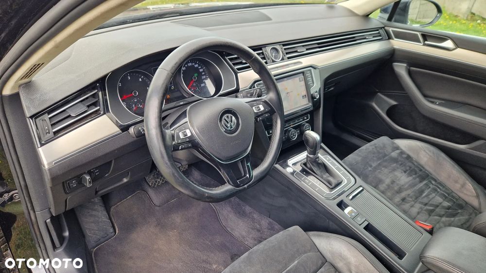 Volkswagen Passat 2.0 TDI (BlueMotion Technology) DSG Trendline - 13