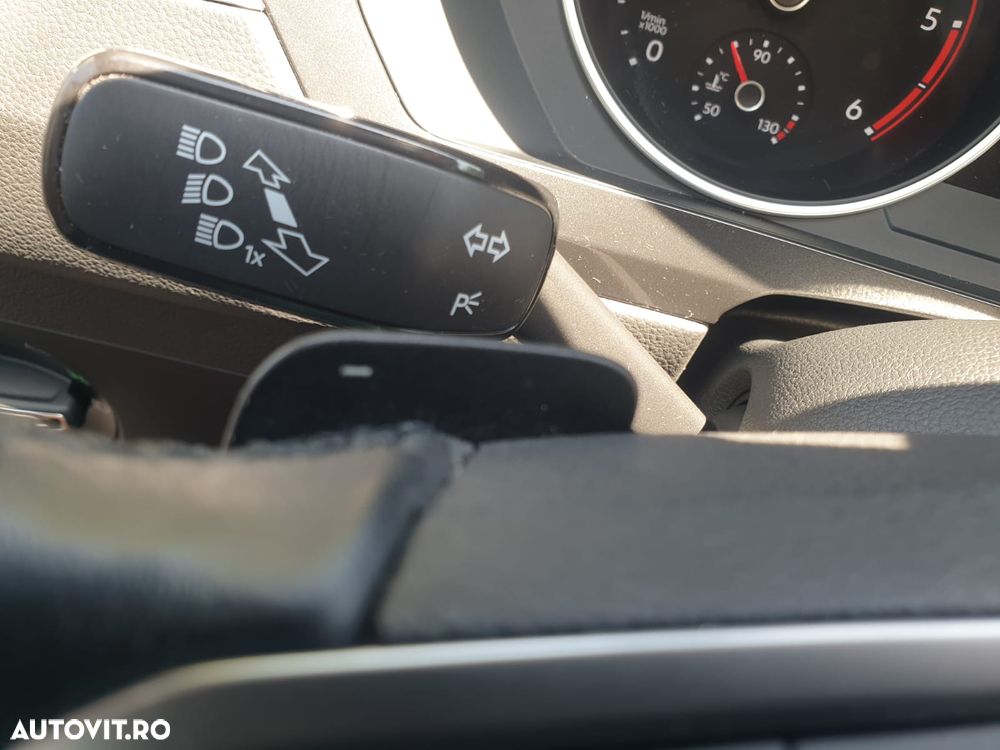 Volkswagen Tiguan 2.0 TDI SCR DSG 4Motion Life - 35