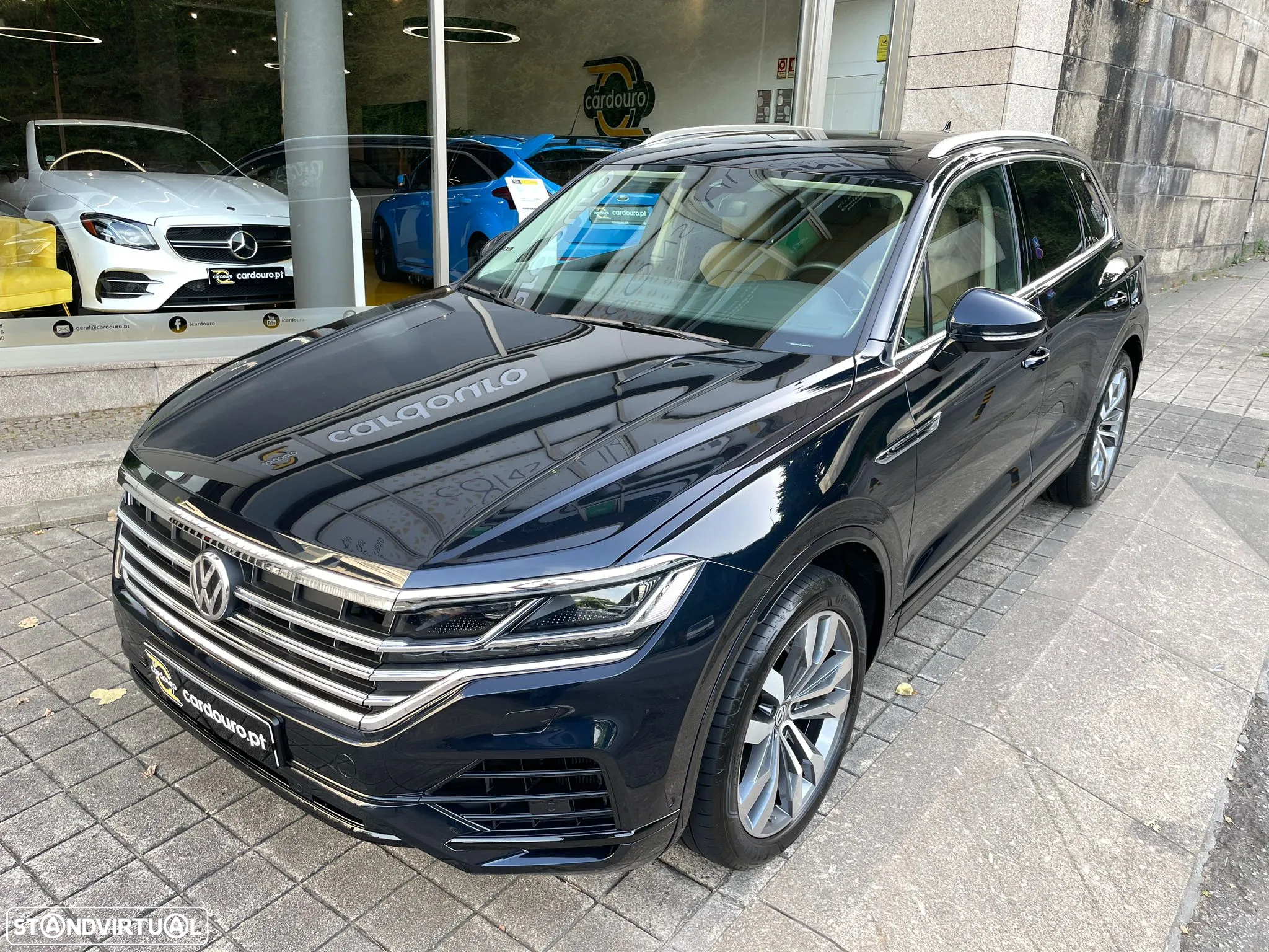 VW Touareg 3.0 TDI V6 Elegance Plus - 2