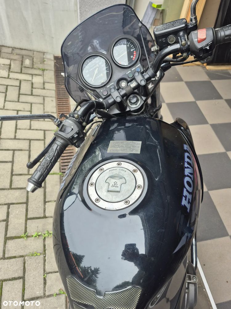 Honda CB - 4