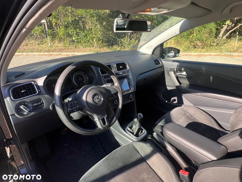Volkswagen Polo 1.6 TDI Blue Motion Technology Highline - 10