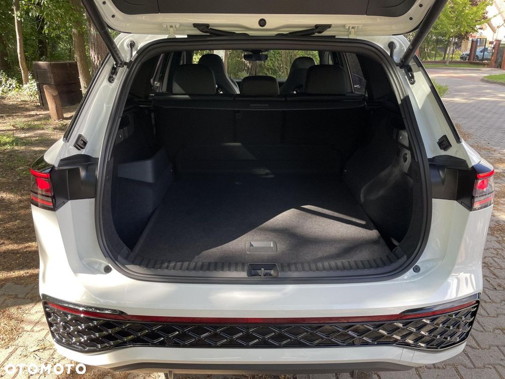 Volkswagen Tayron 2.0 TSI R-Line DSG - 19