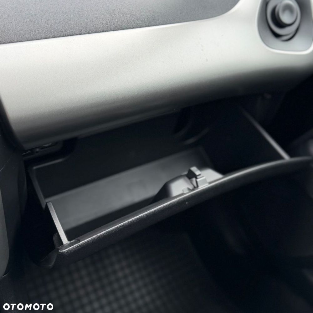 Peugeot 108 - 30