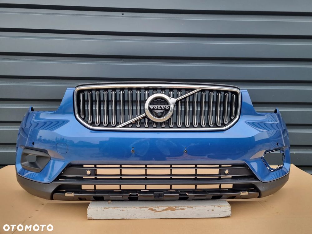 VOLVO XC40 2017- Zderzak przód oryginał MB137 - 1